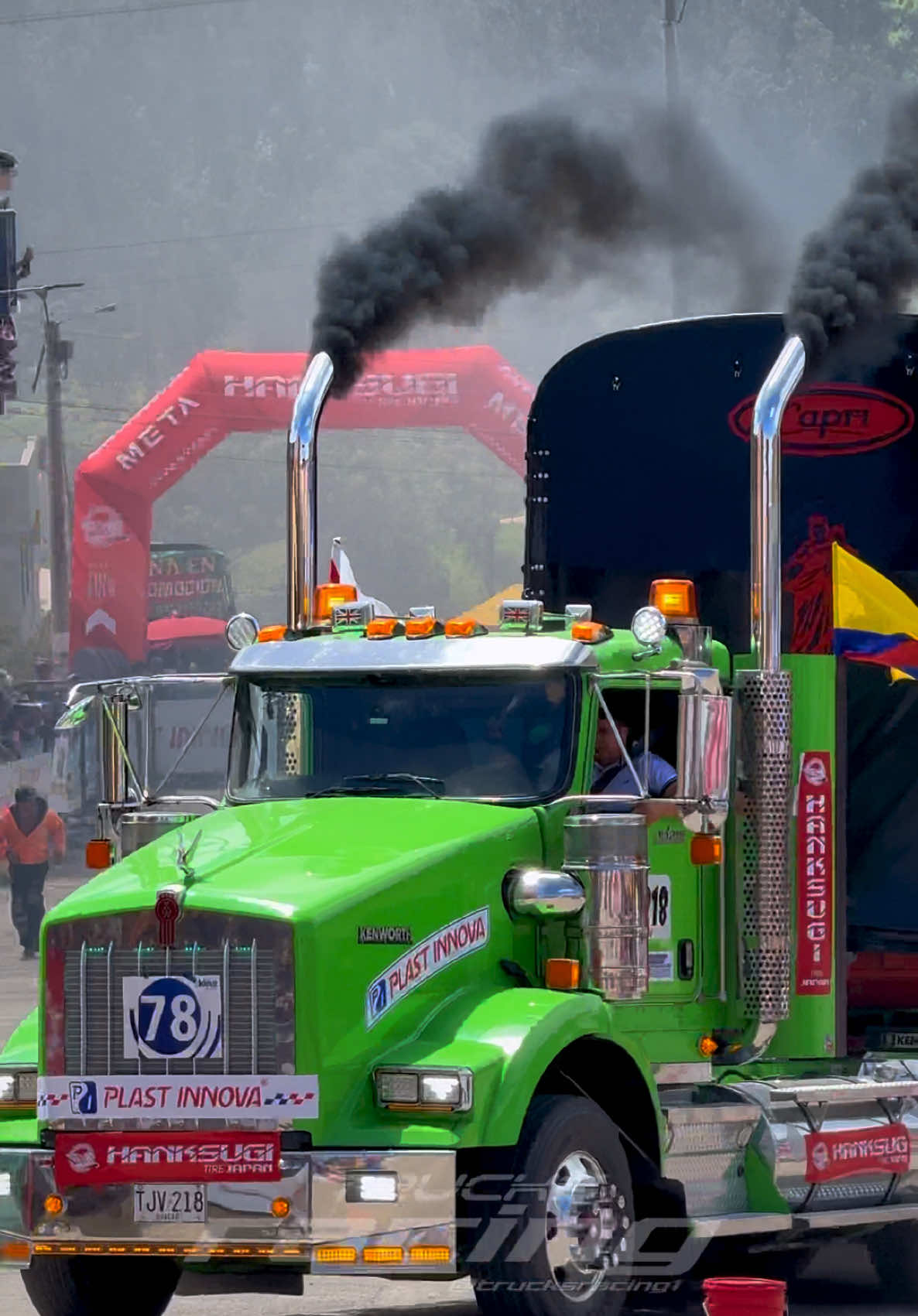 @Trucks Racing