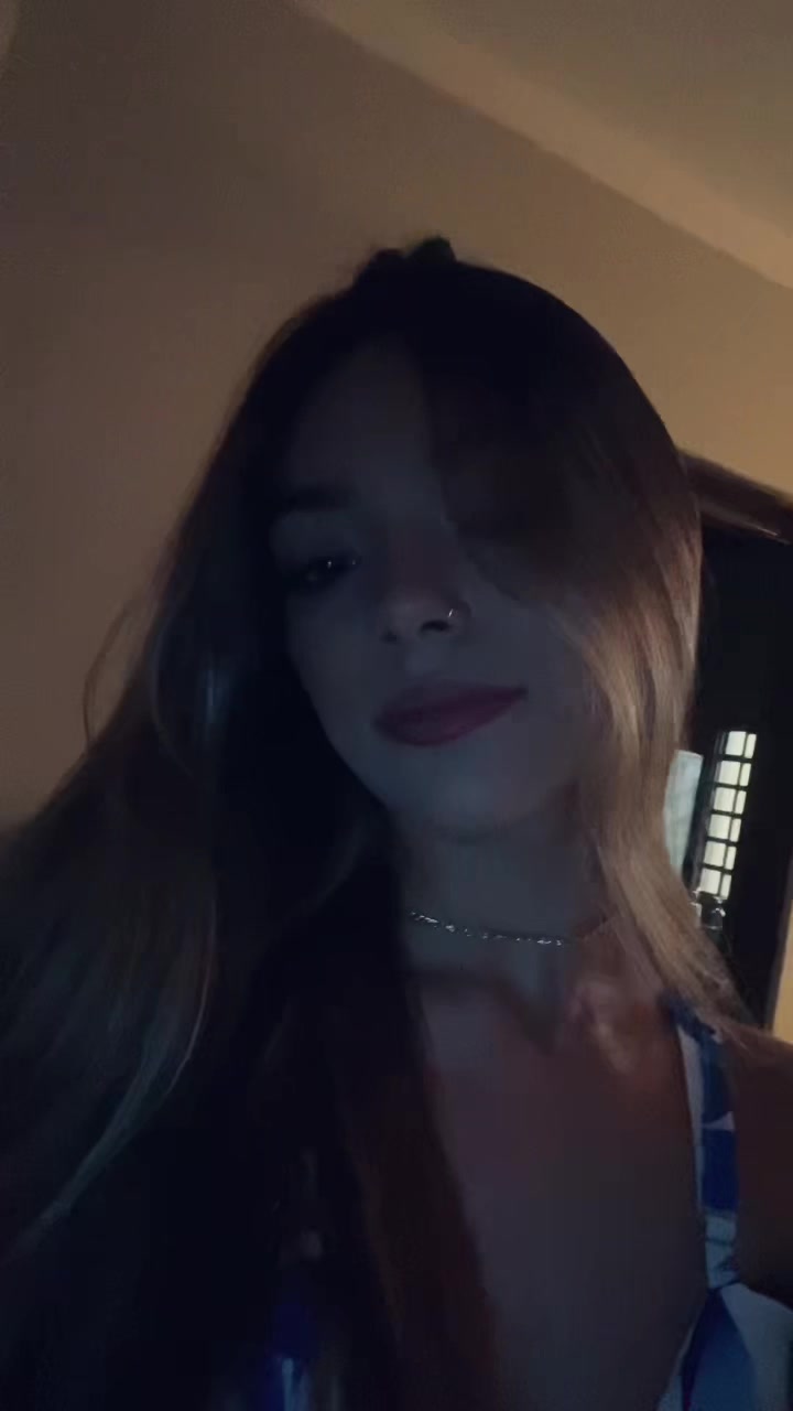 @🏄🏻&zwj;♀️