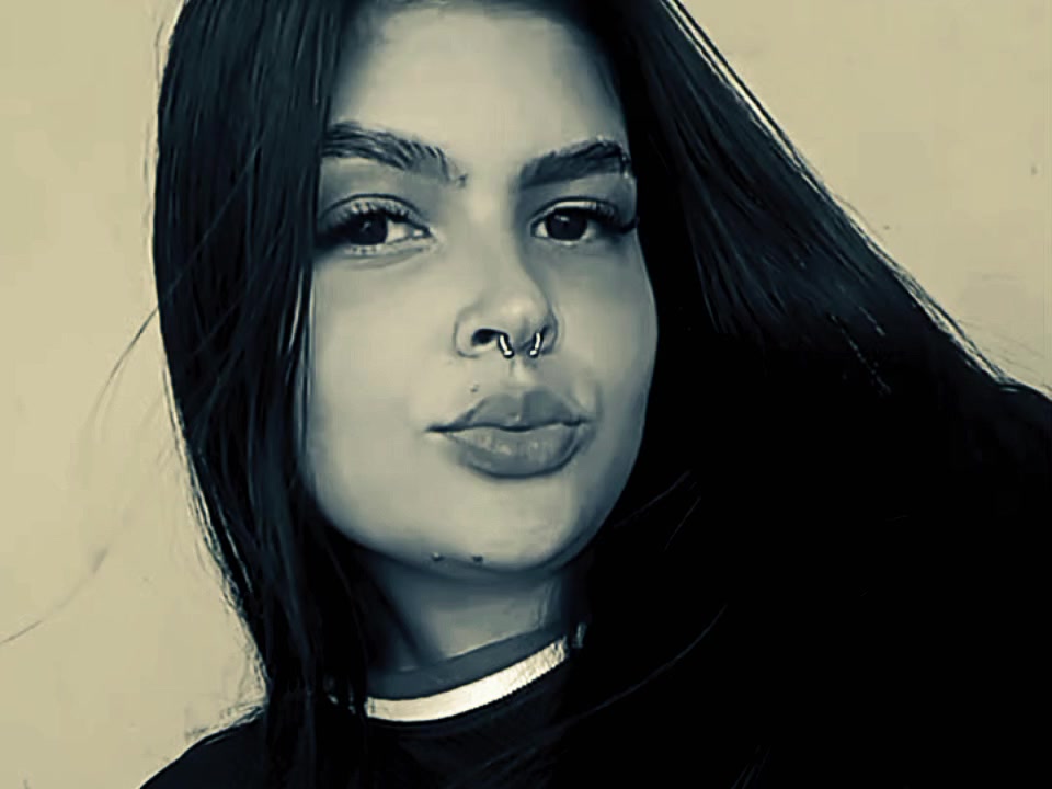 @katielevaz103