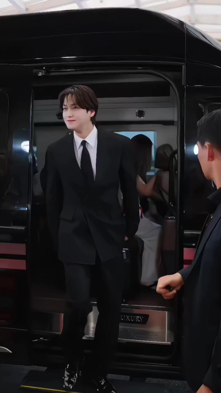 @Tikwoo