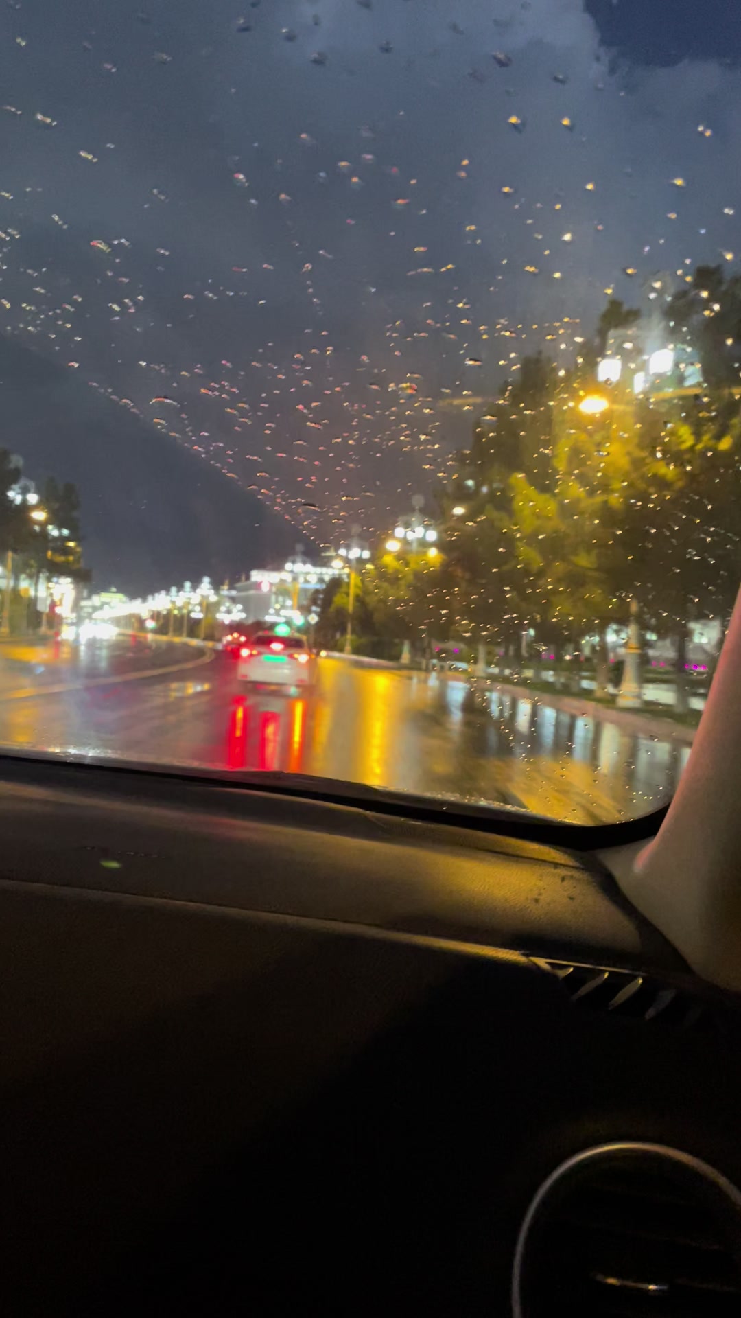 @𝗲𝘅𝗰𝗹𝘂𝘀𝗶𝘃𝗲_𝘁𝗺