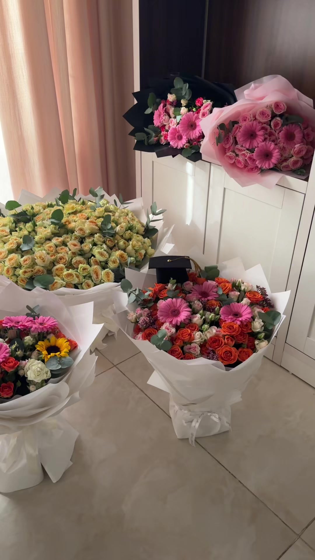 @LYORA FLOWERS | ليورا
