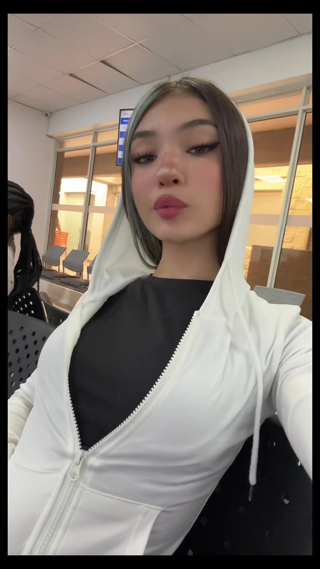 @Zharic Manuela