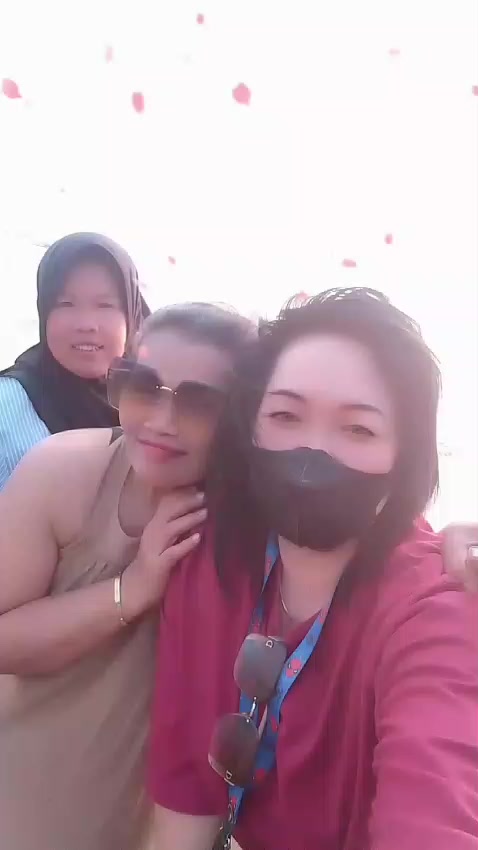 @Mak Krombong