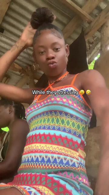 @ẞhøřt ẞlïmåźżź🧏🏾♀️😶