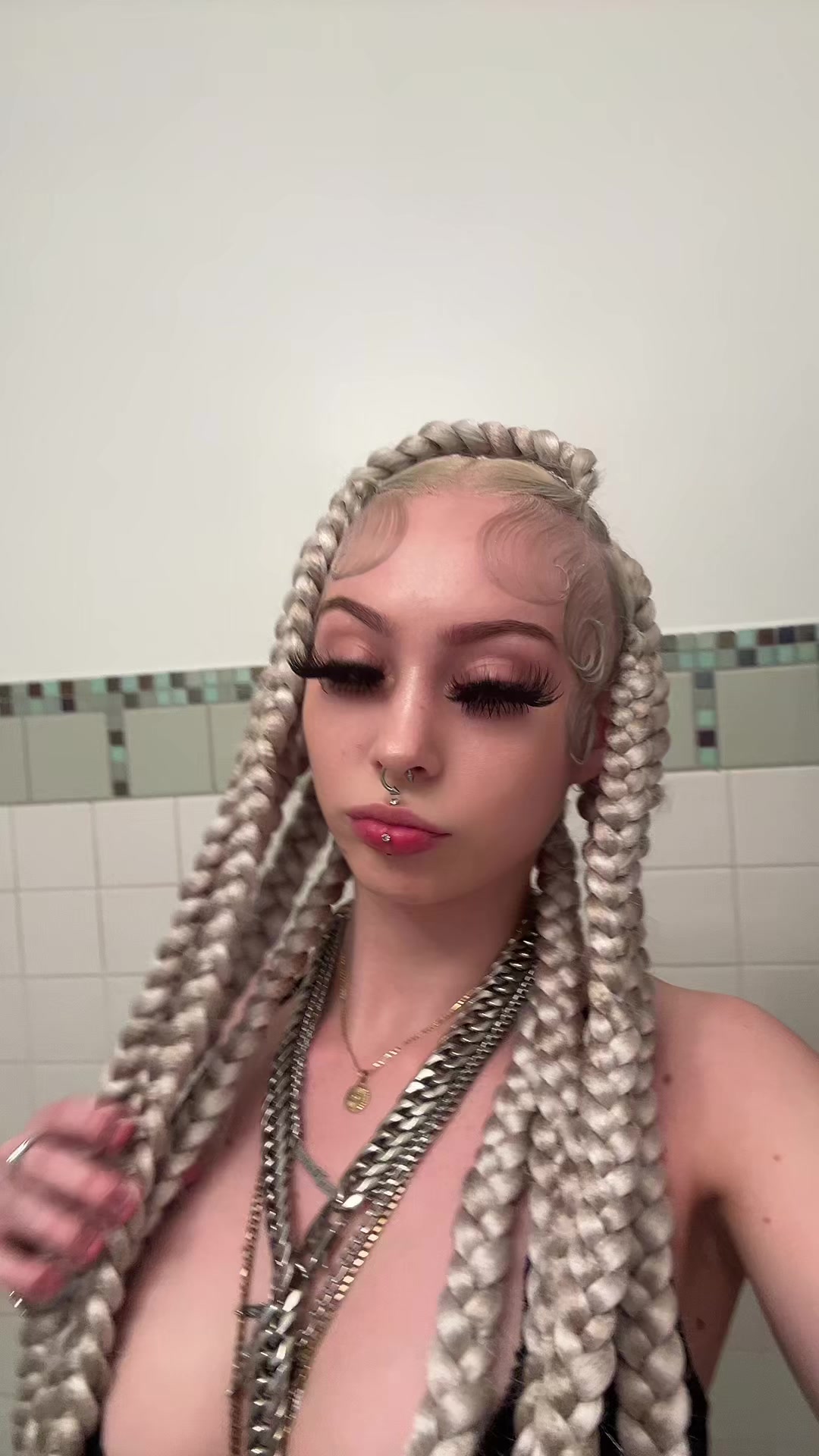 @2pretty4ademon