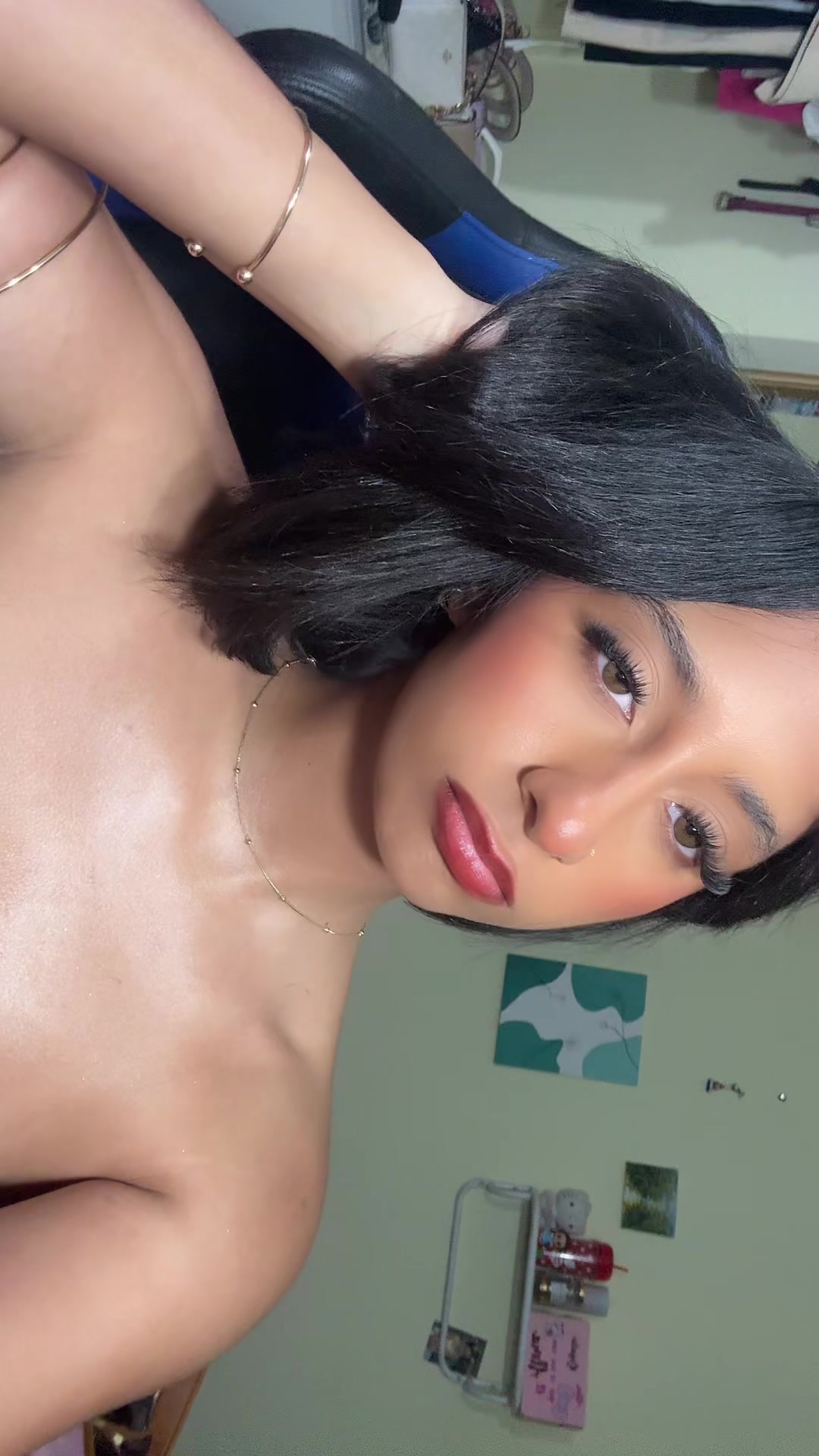 @👱🏽&zwj;♀️