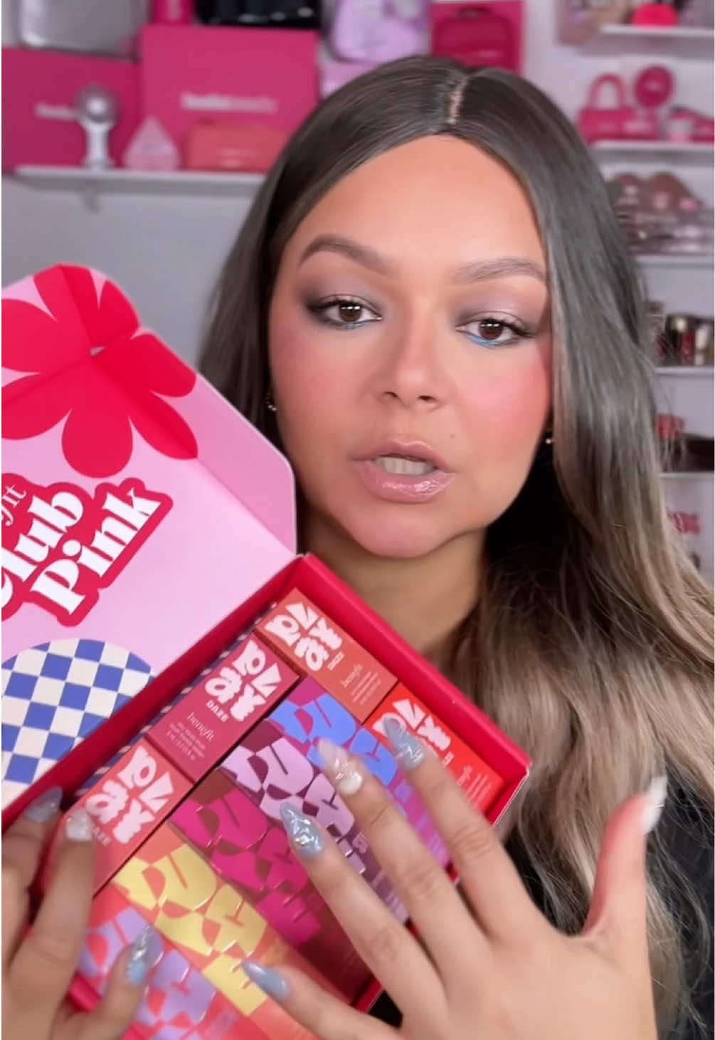 @Makeup and pink