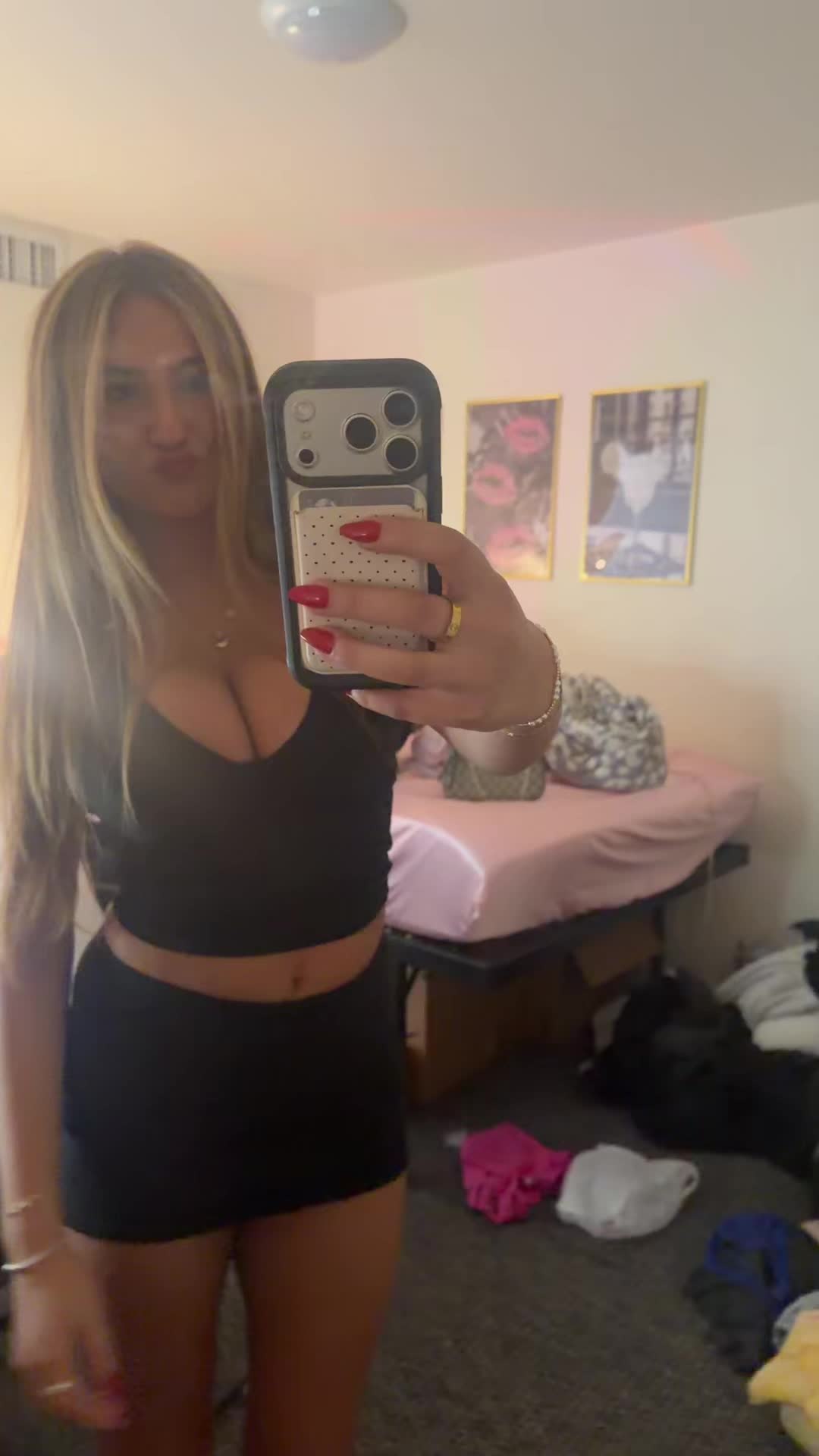 @emilychiarenza
