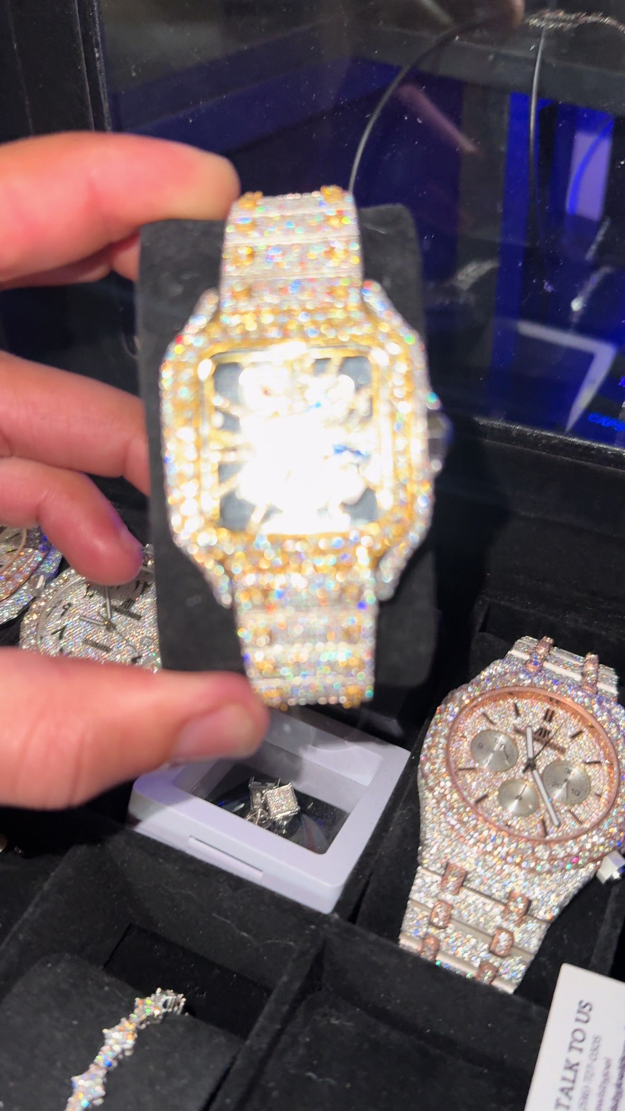 @JewlsByJoel