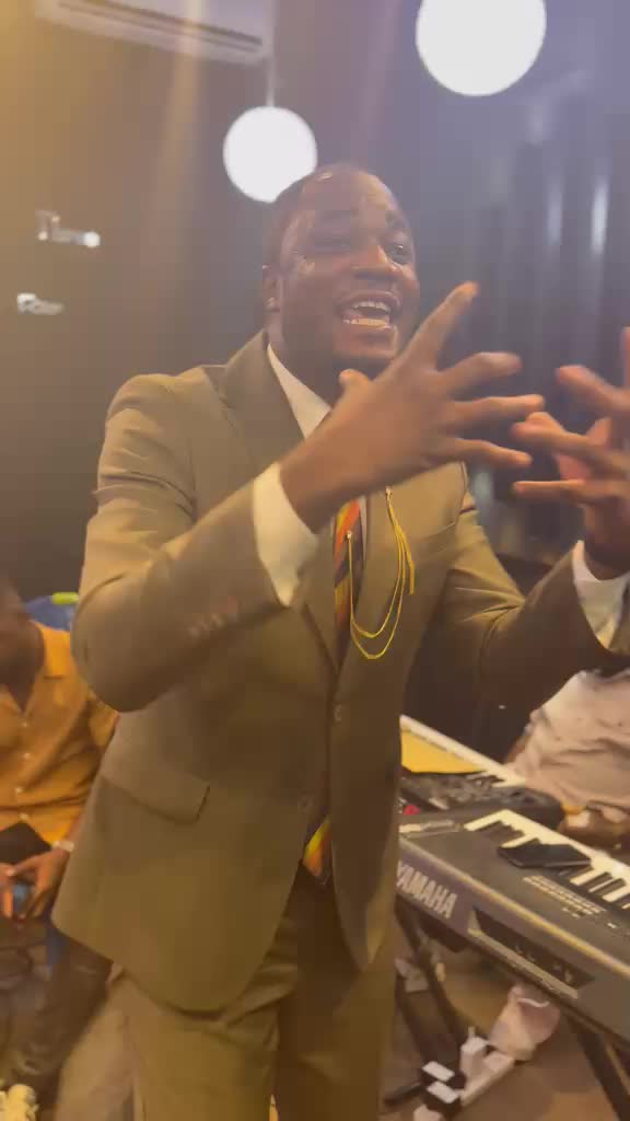 @sous l'abri tv