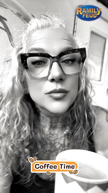 @Leighna Queen of Trolls