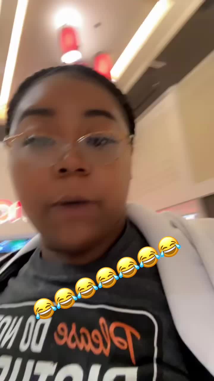 @trapladytana