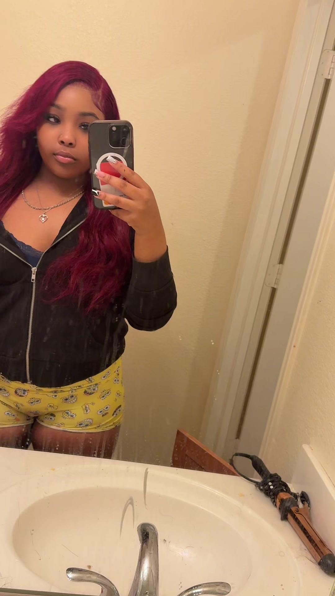 @#Thickerthanasnicker😙