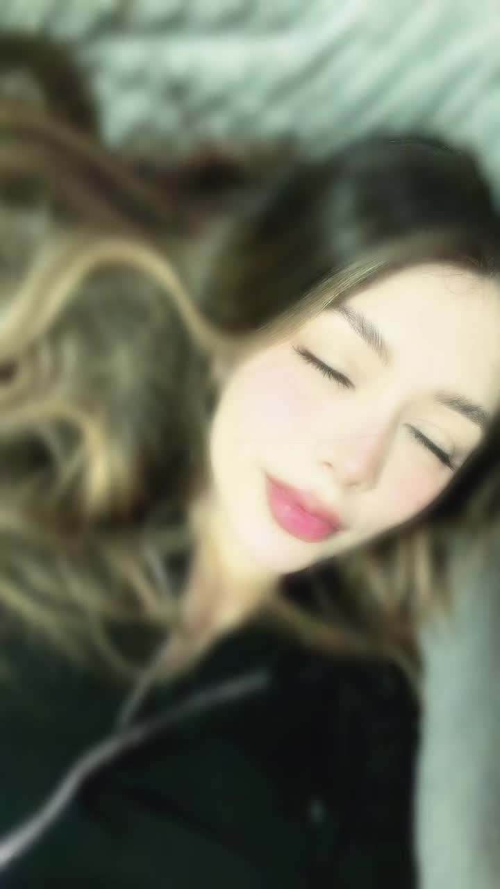 @Karol ᥫ᭡.