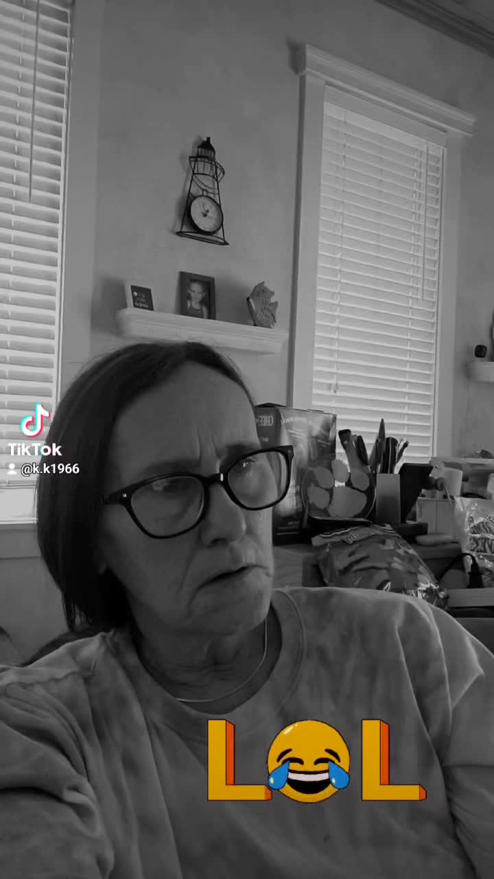 @Patriotgal6.0 (Karen Whitlow)
