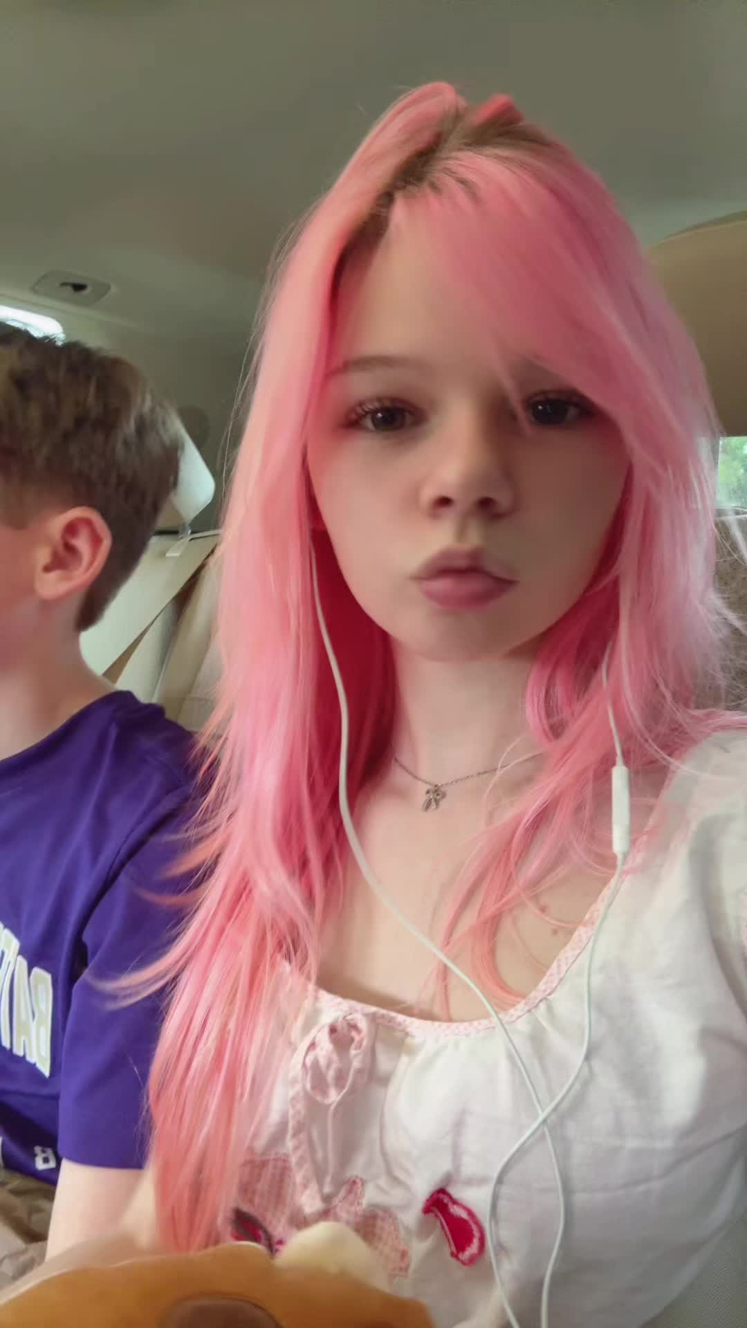 @avaa 🦄🪽🍭