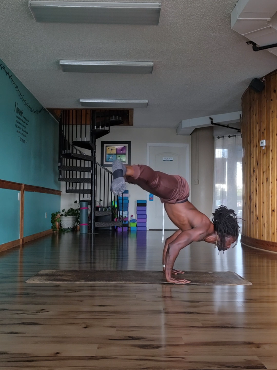 @C.hamp.ionyogi