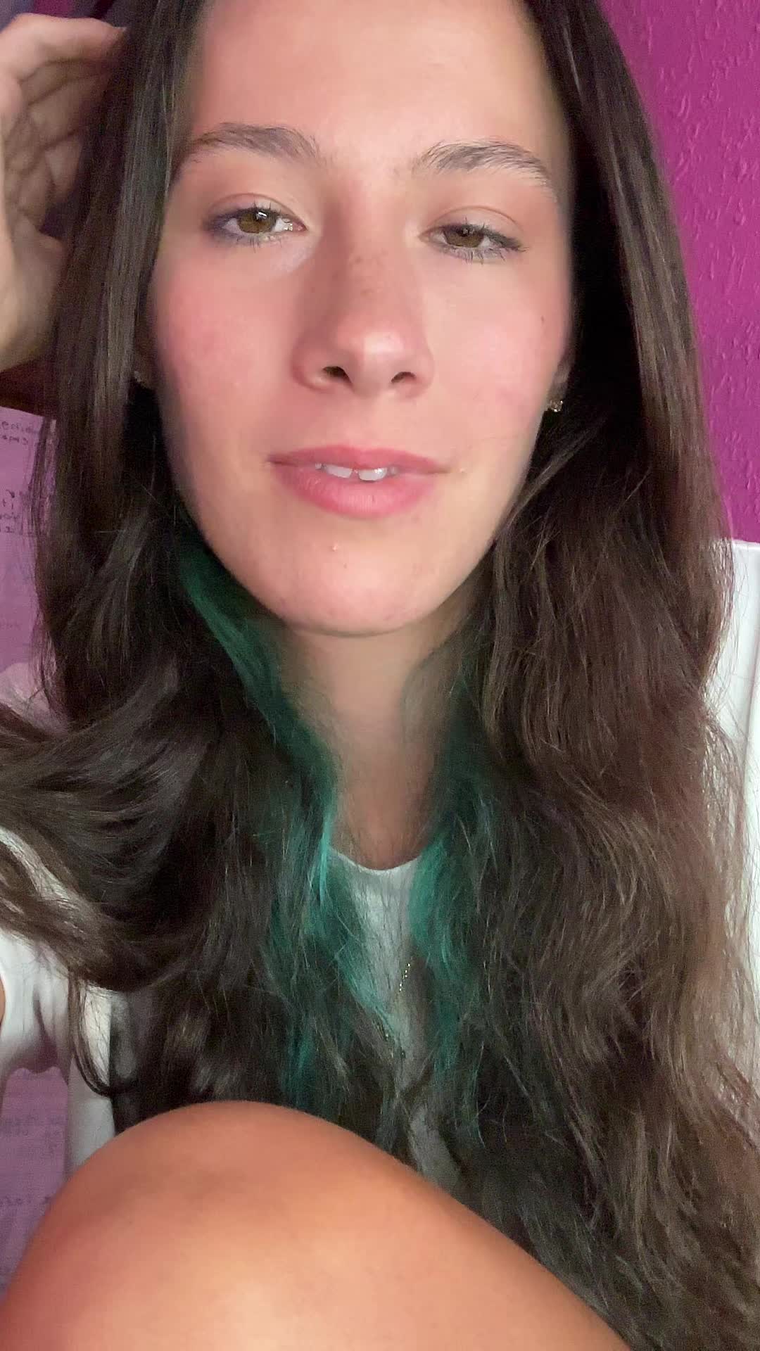 @YourFavvLeala_15