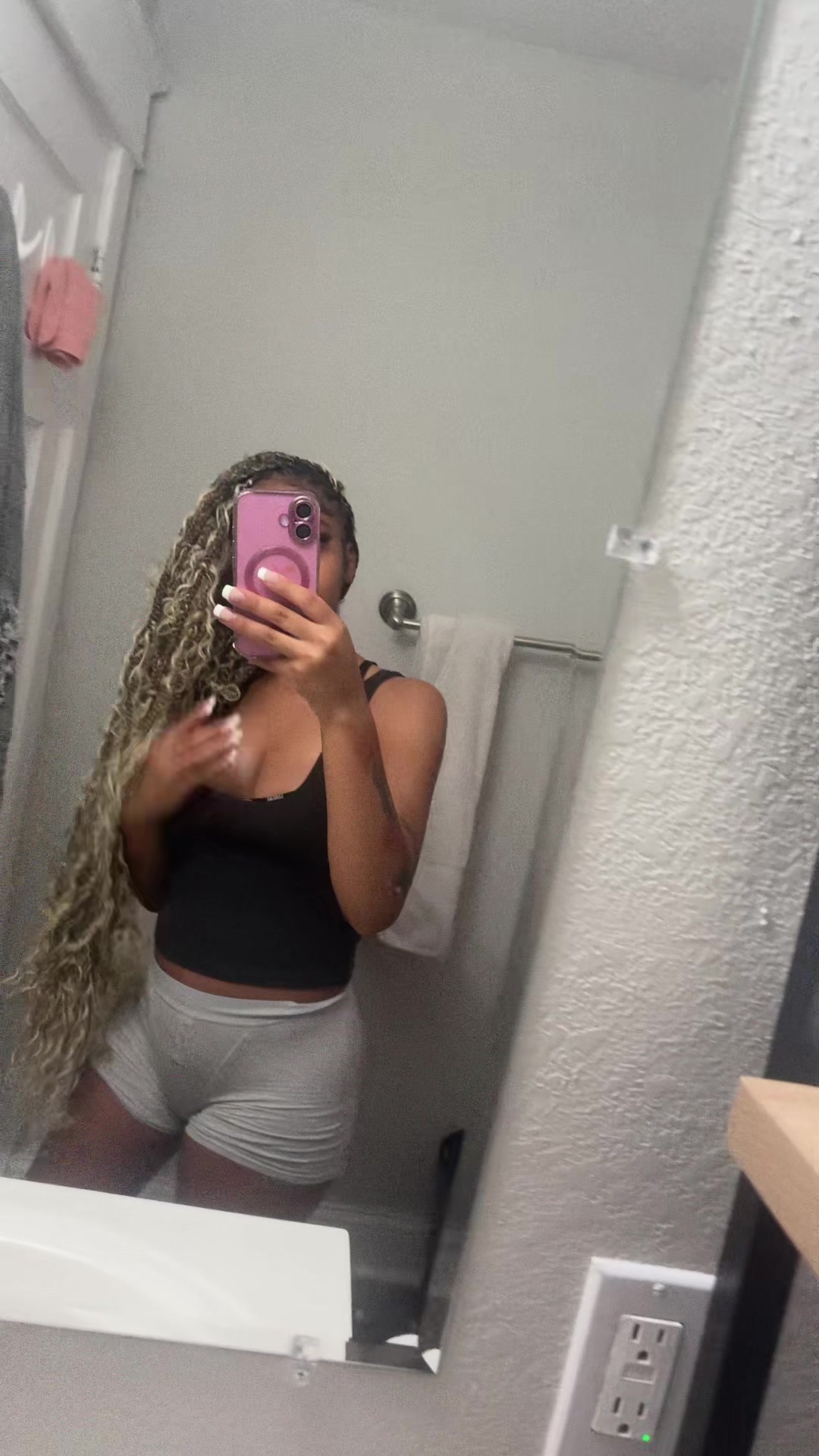 @Itsryamarie