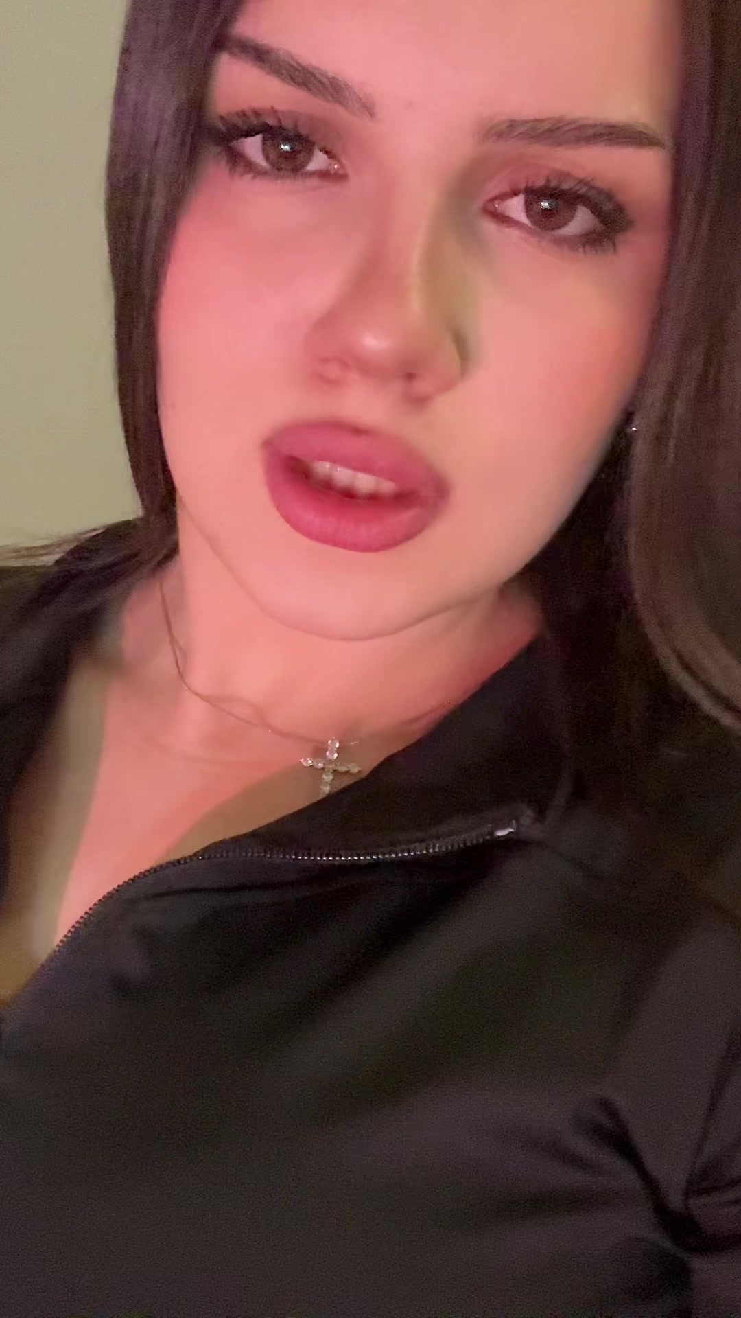 @𝔃