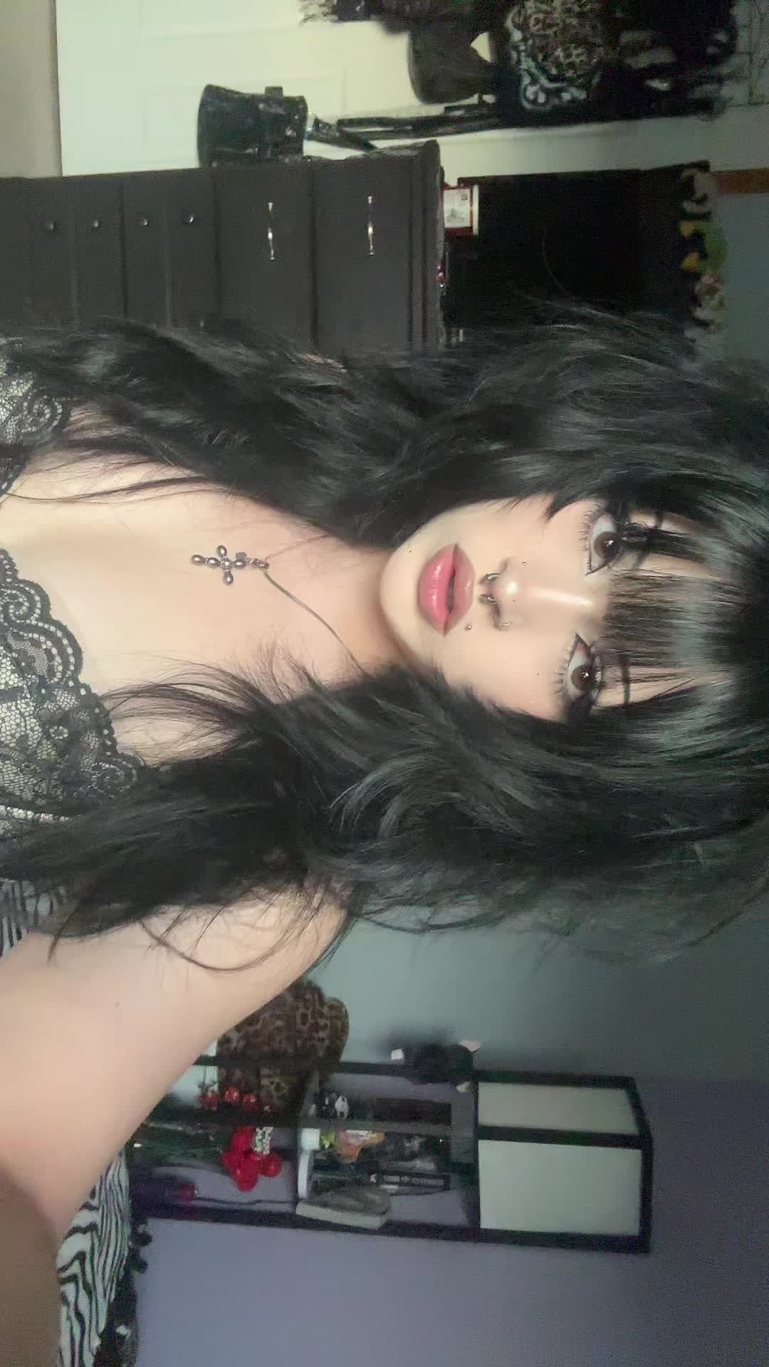 @𝔐elanie 🪽🎶