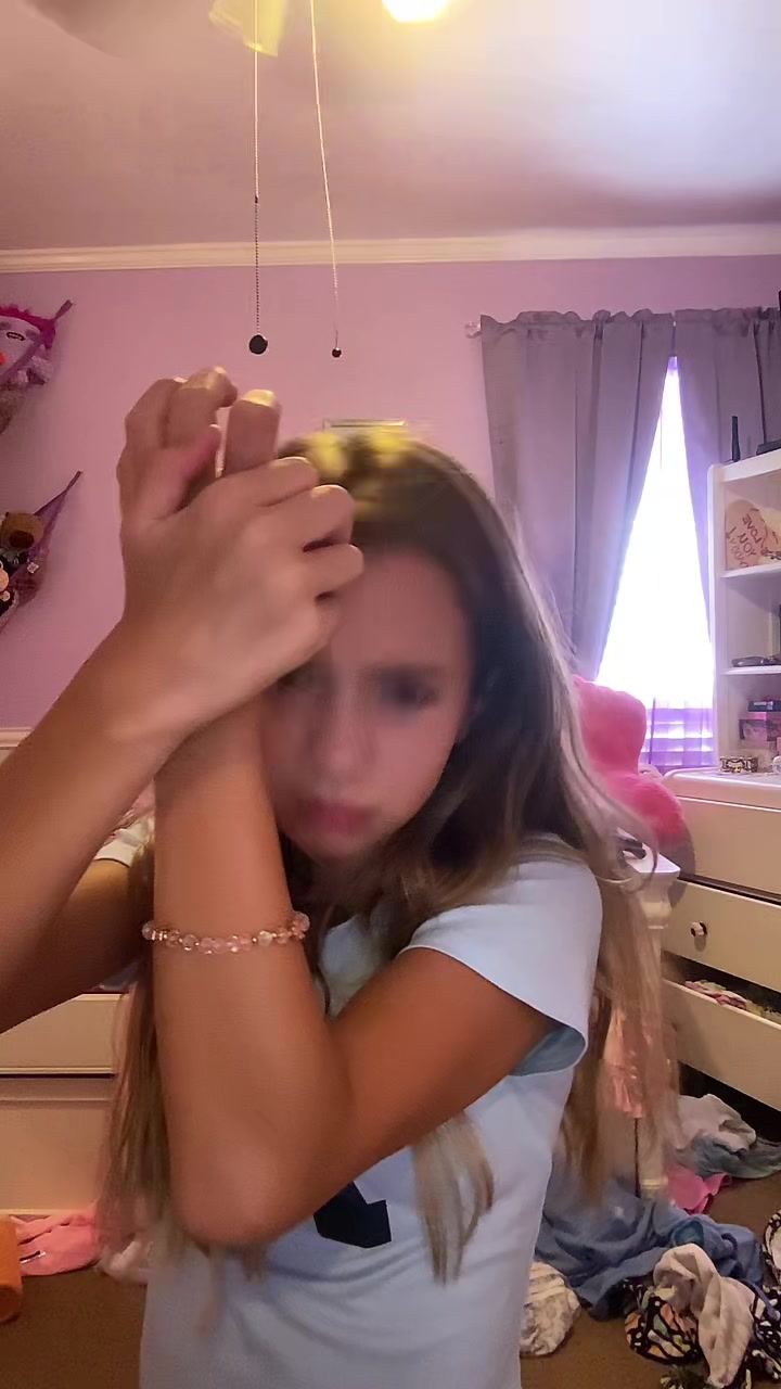 @Chloe parrot official account