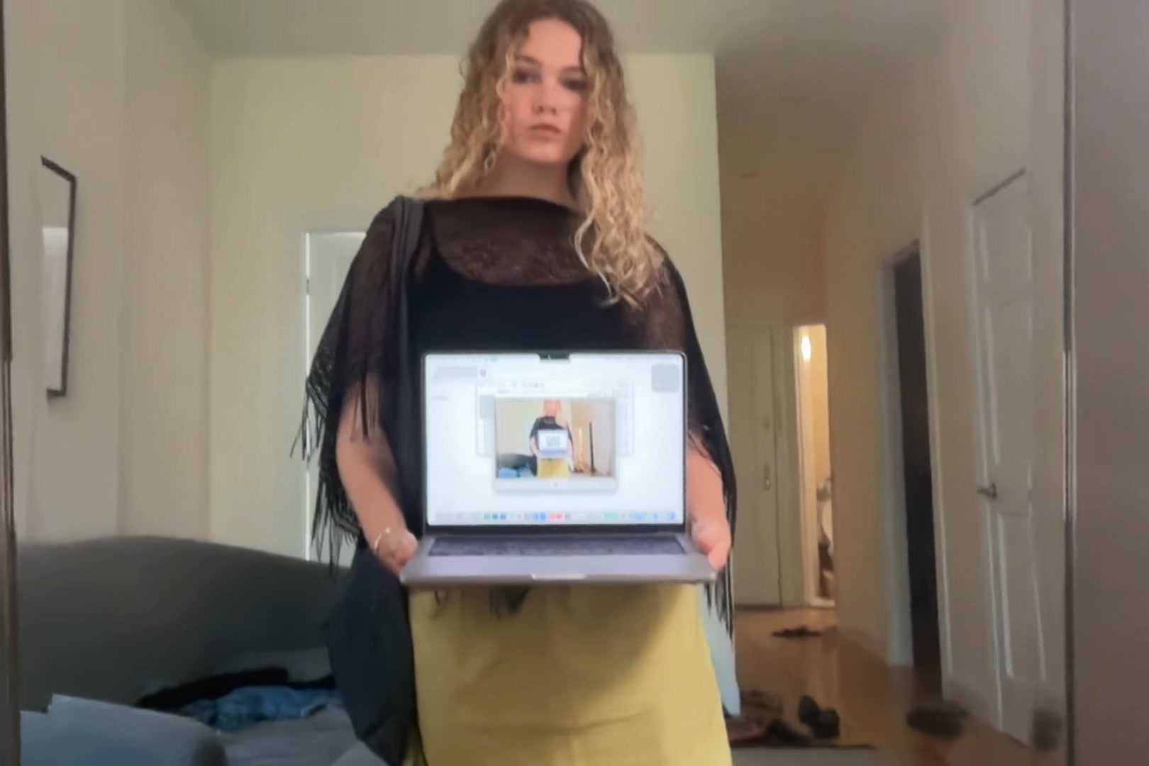@user472956195032