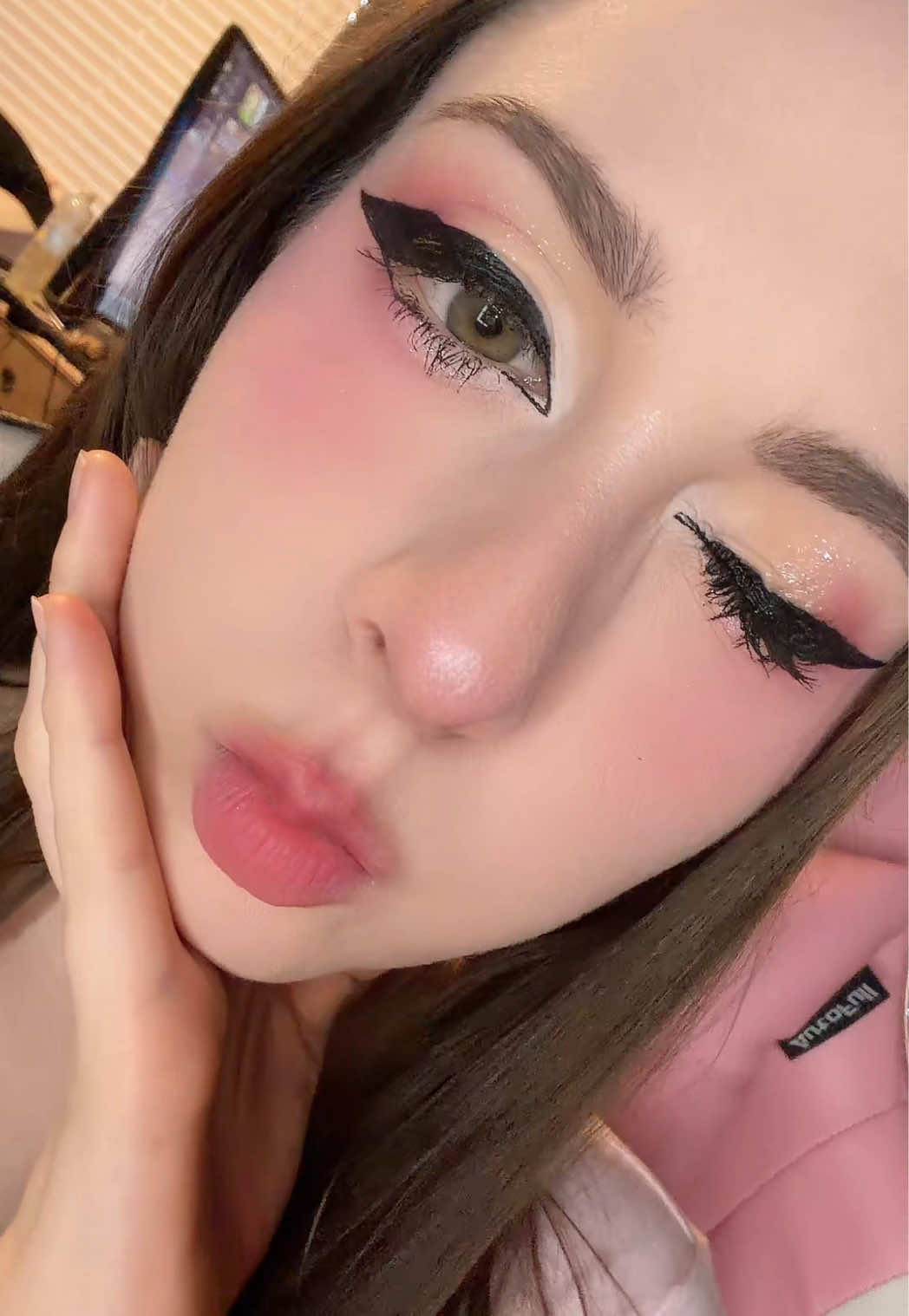 @Luna C. Kitsuen