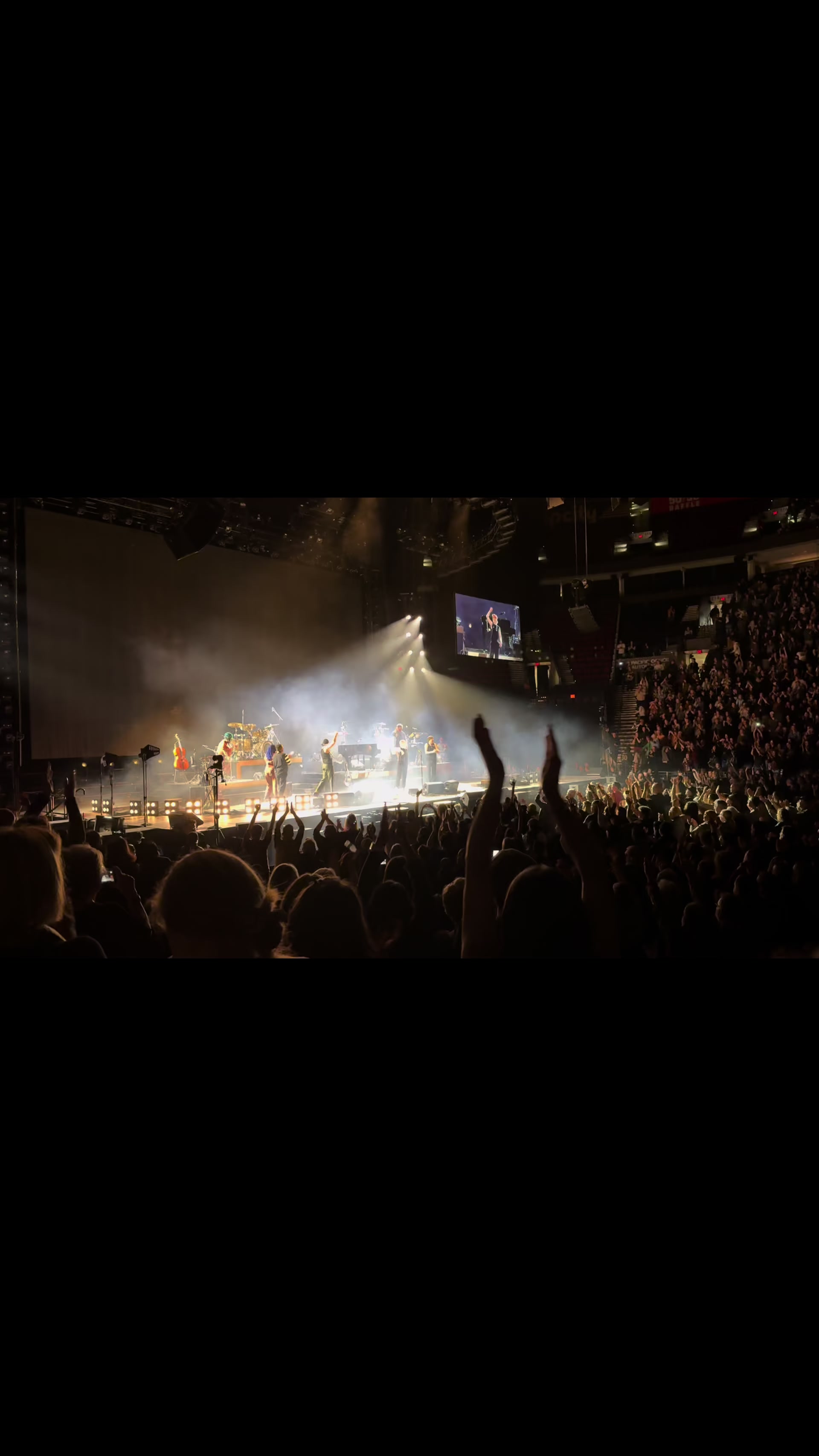 @kelseygoestoconcerts