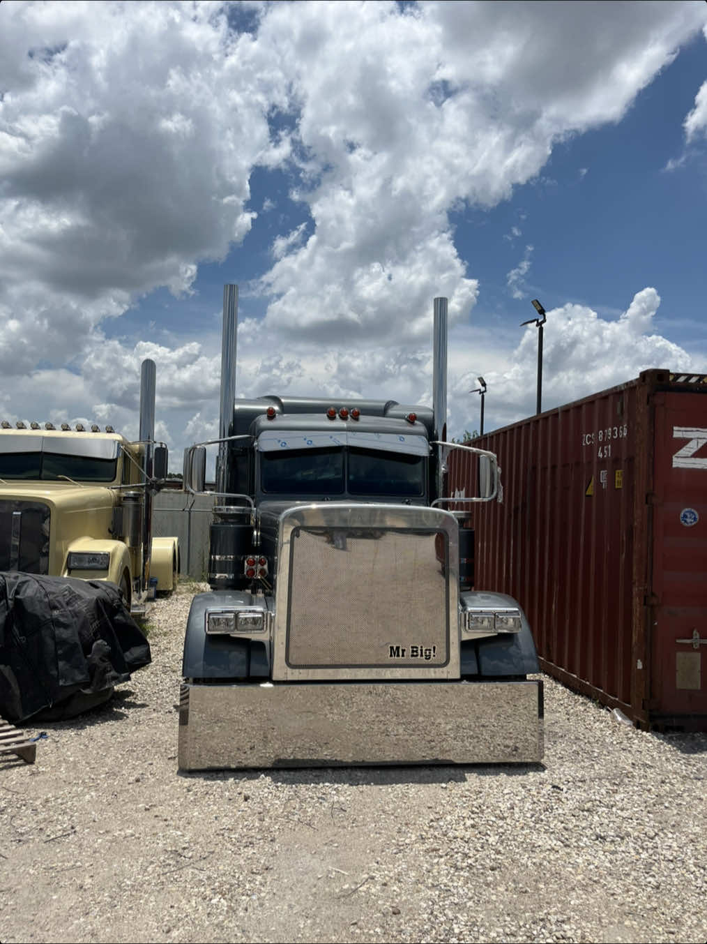 @Gr trucking & demolition LLC