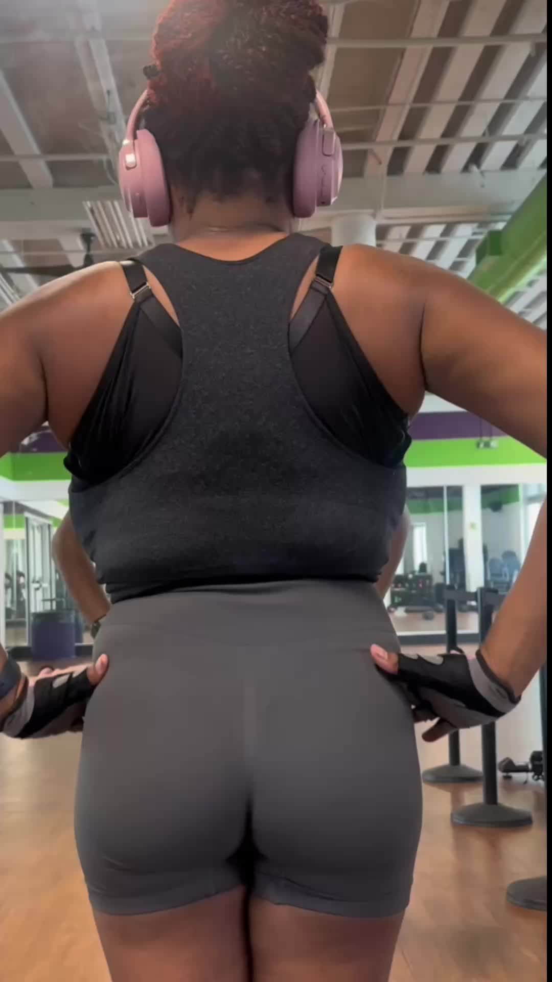 @muvadebbee