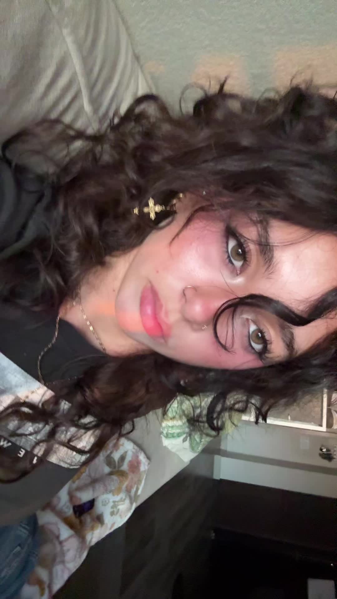 @️