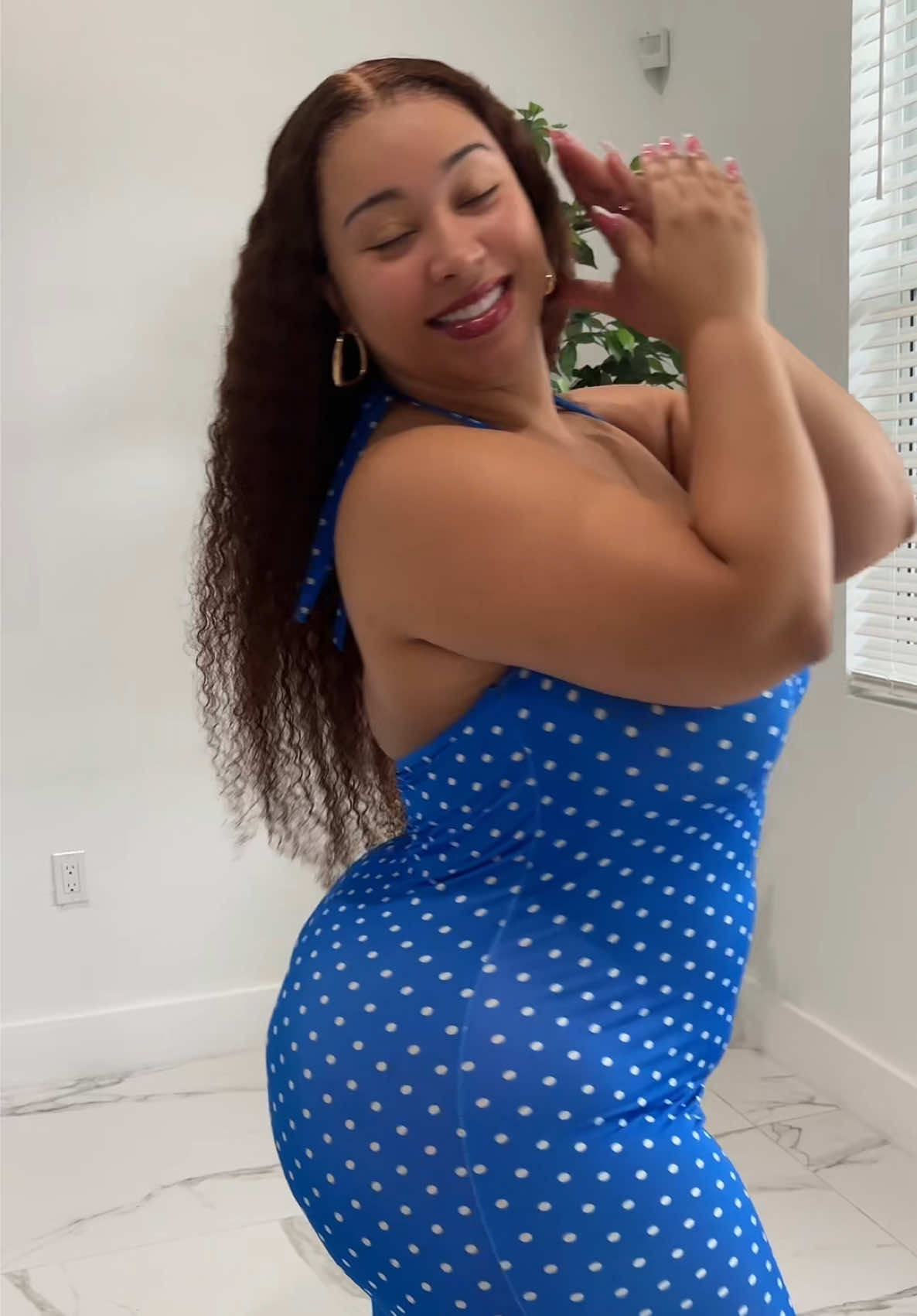 @YourAuntieMoe