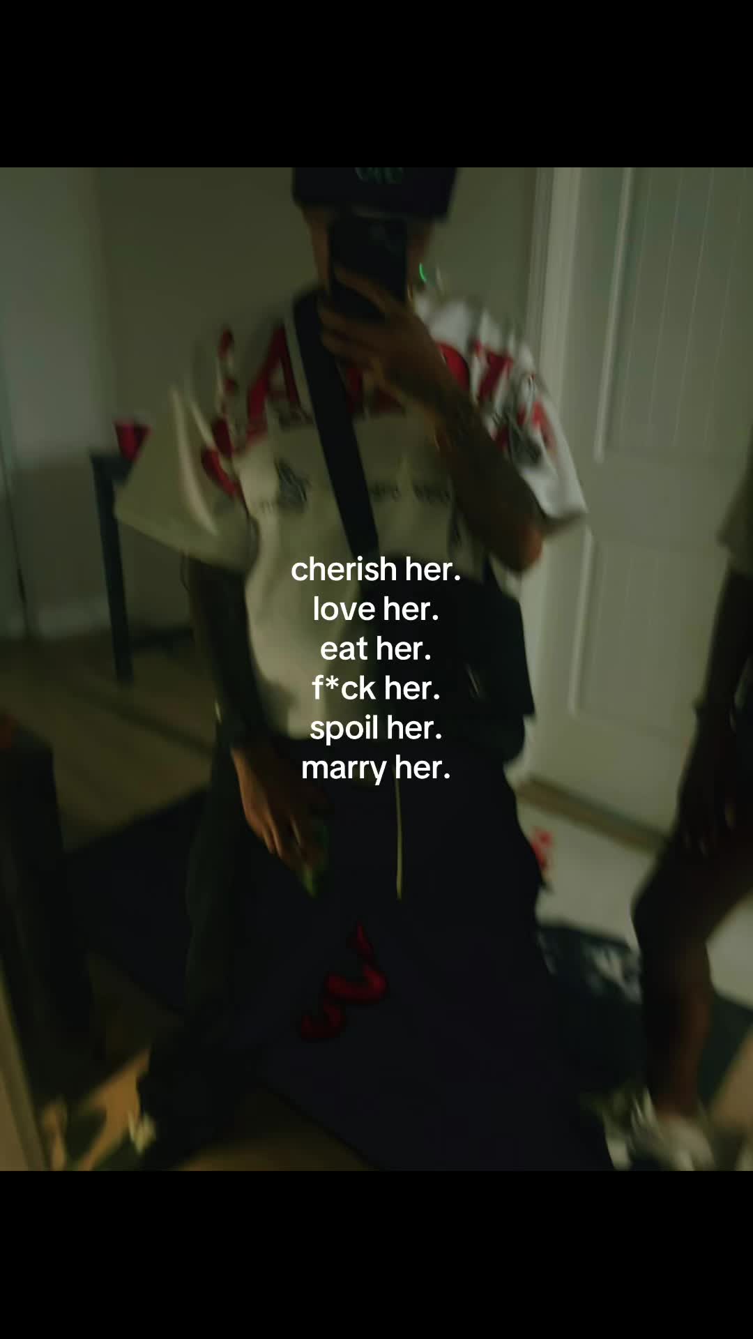 @shelovelayy