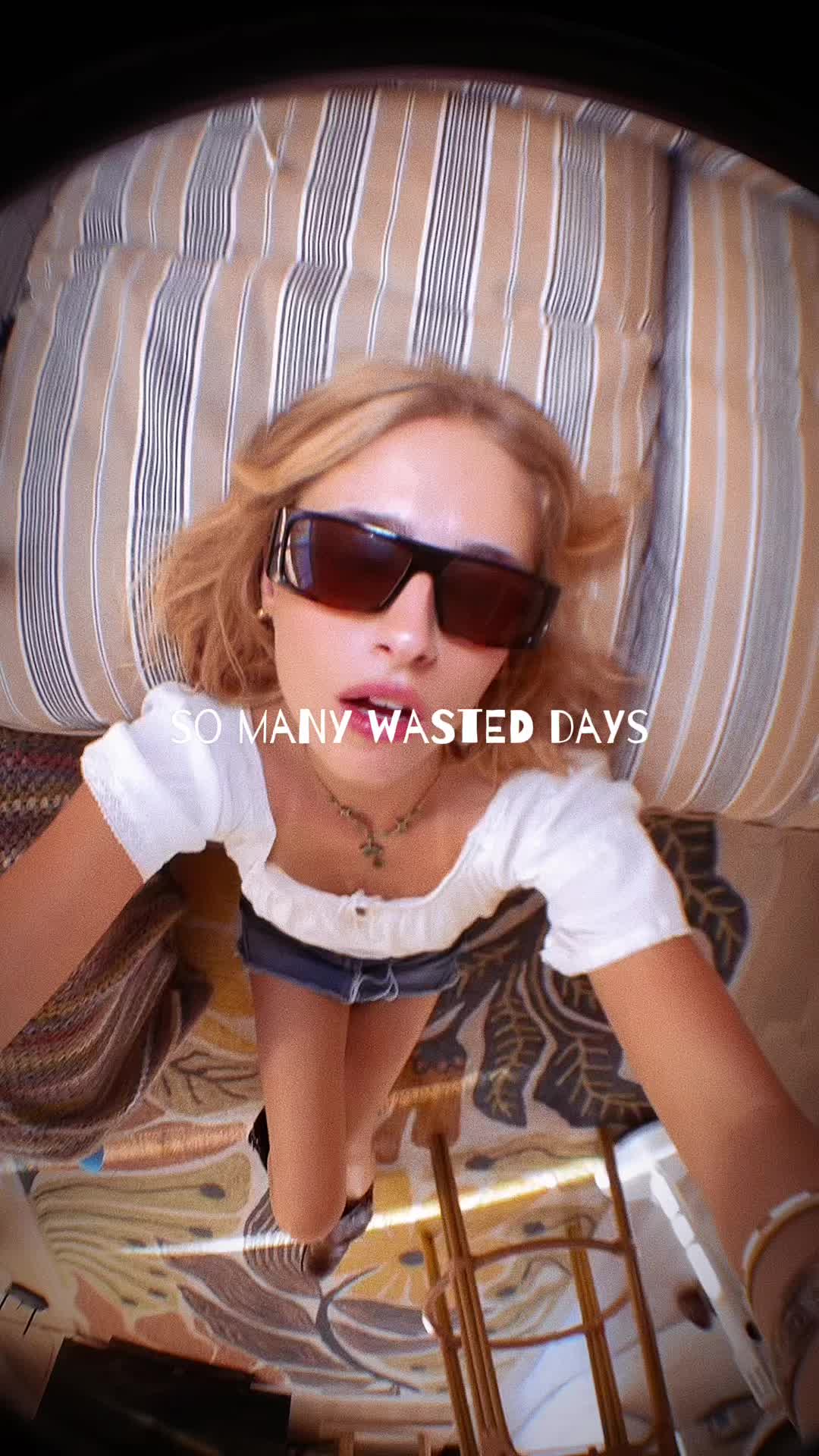 @kelseykinch