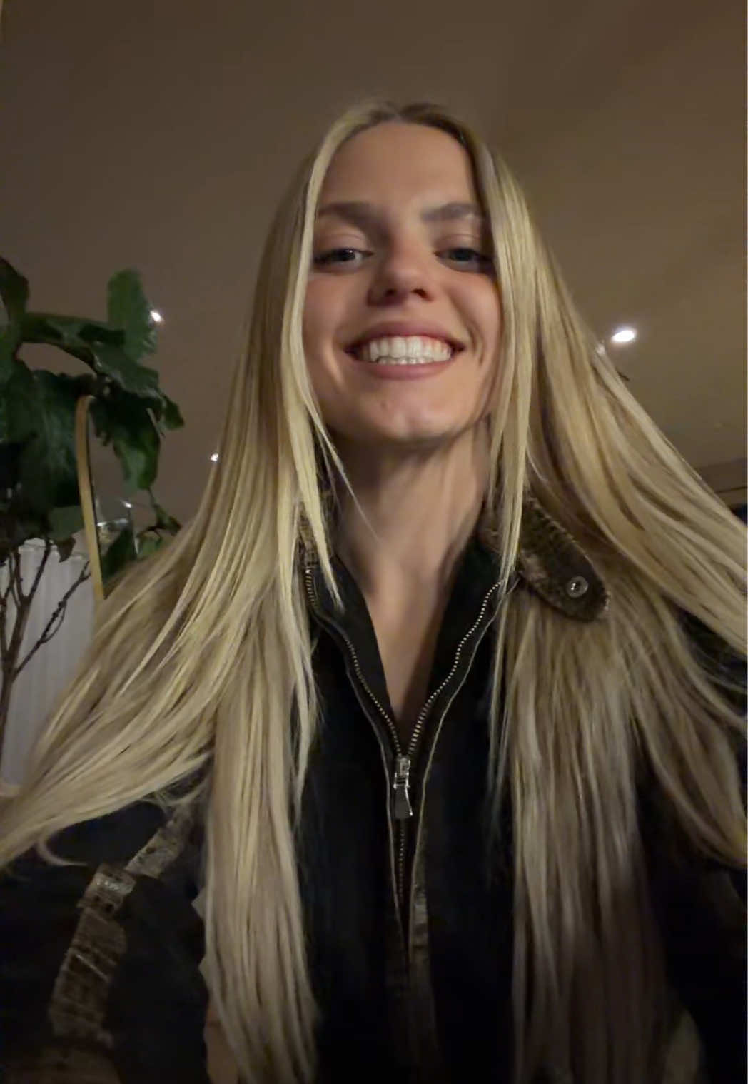 @reneé