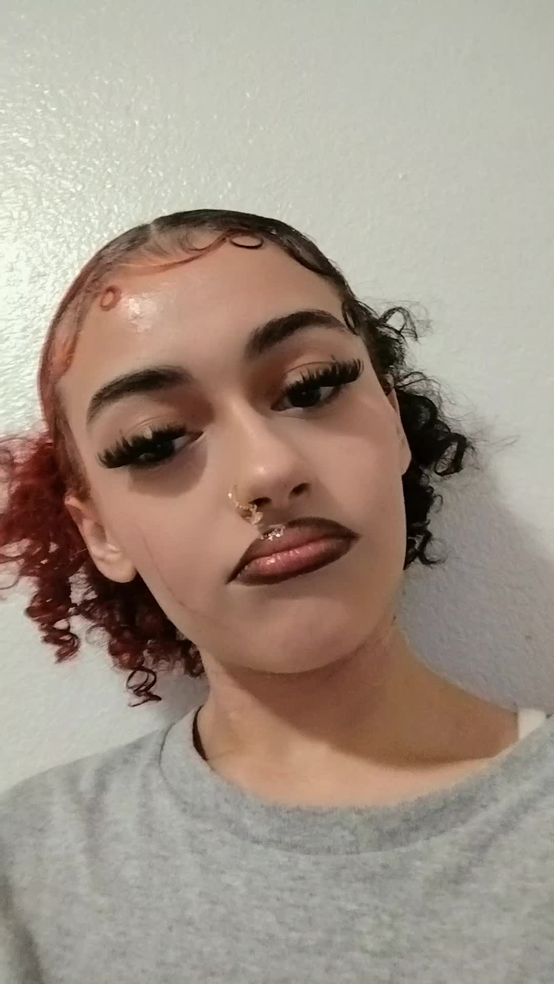 @⊰V⊱