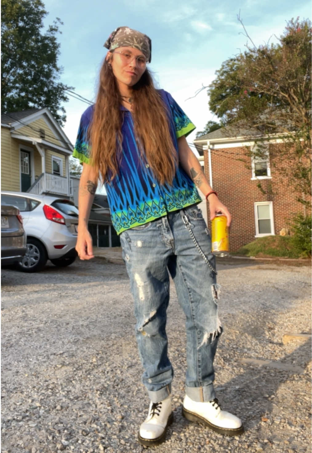 @ca⛓️en