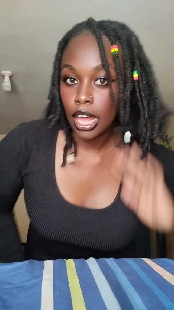 @~dee~