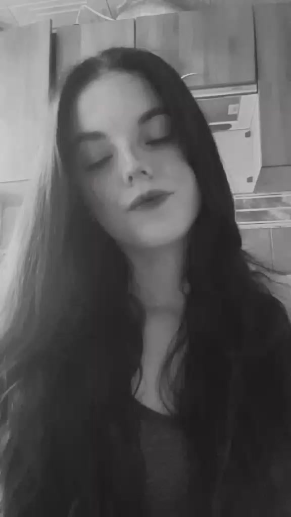 @СладкийПэрсик🍑