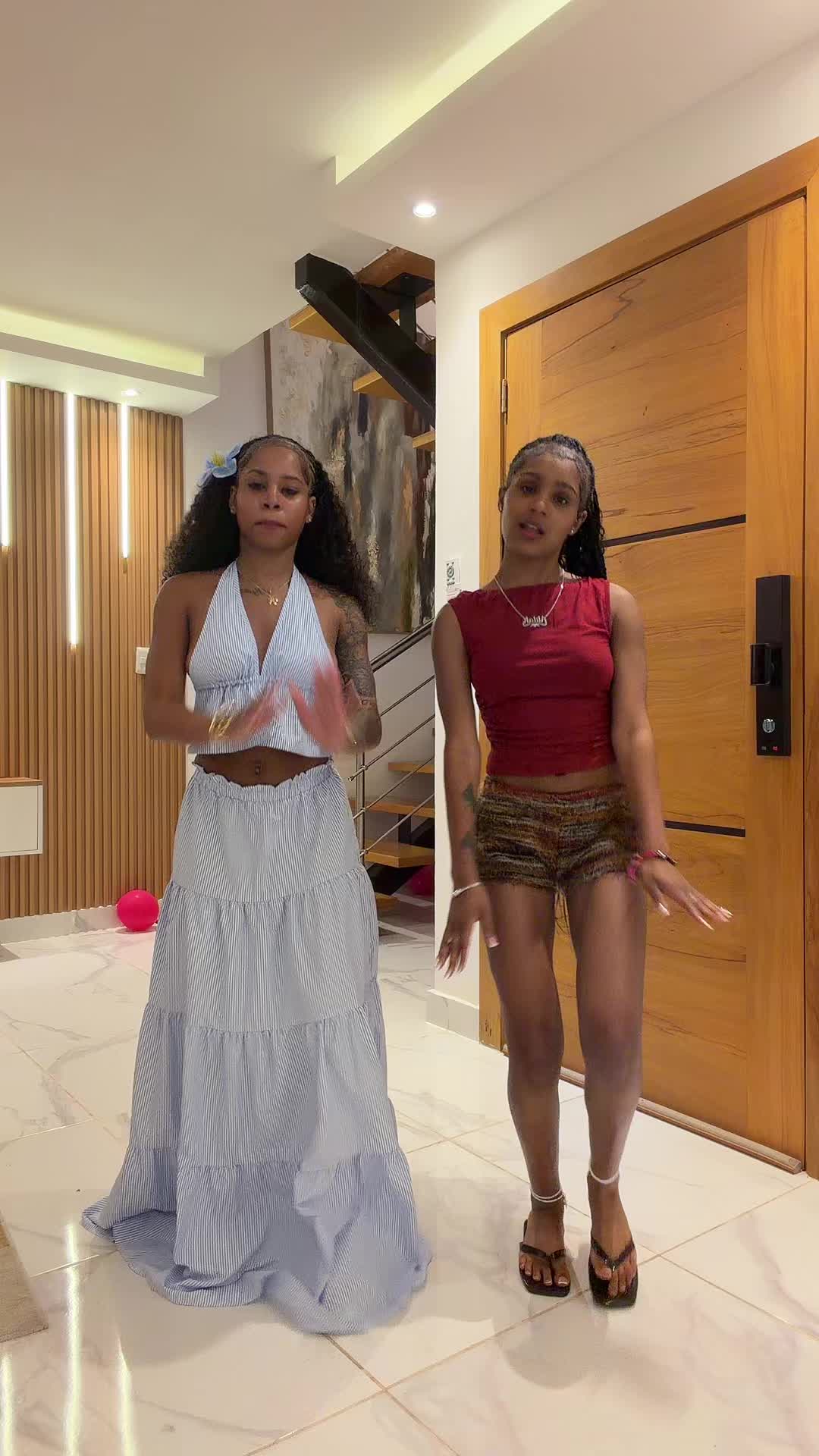 @NiyaaaDenee💕