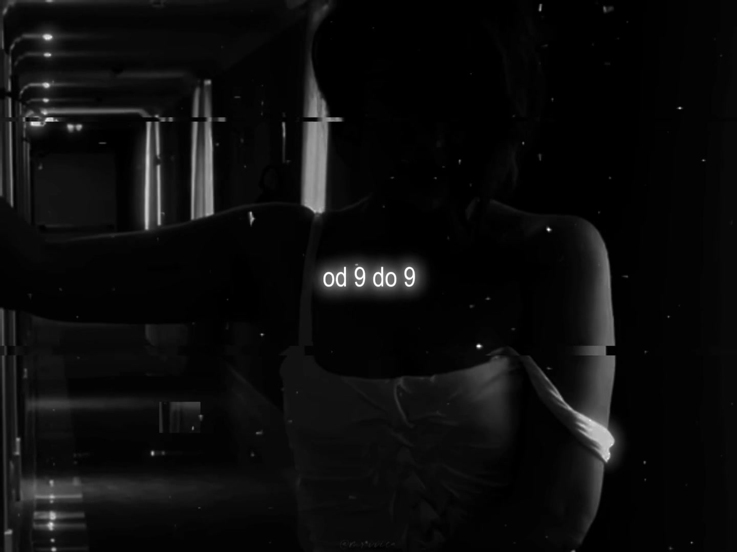 @⃟