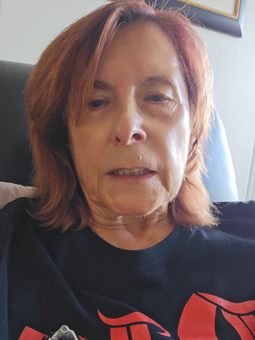 @Debbie Elicksen 🇨🇦🇺🇦🤘🧡