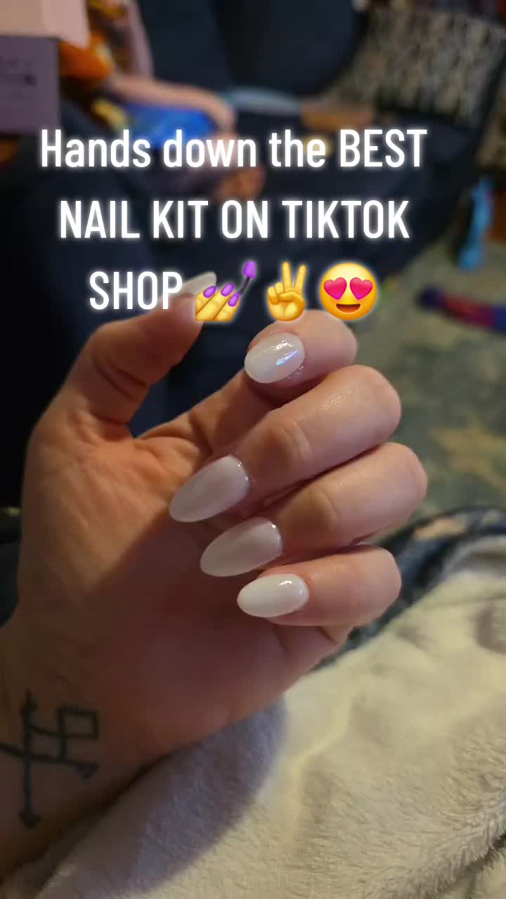 @karihodge