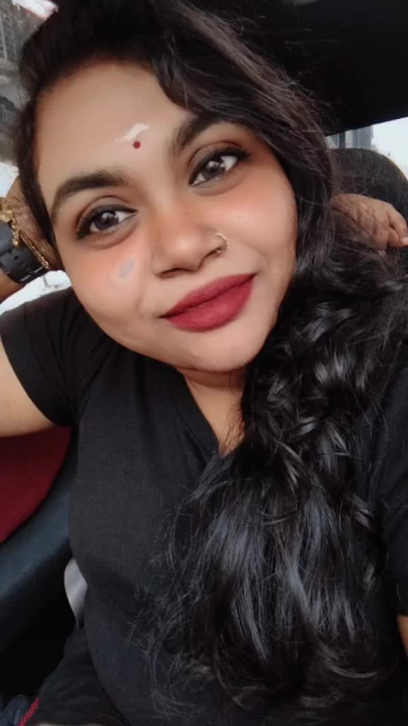 @Nandhini 👑❤️