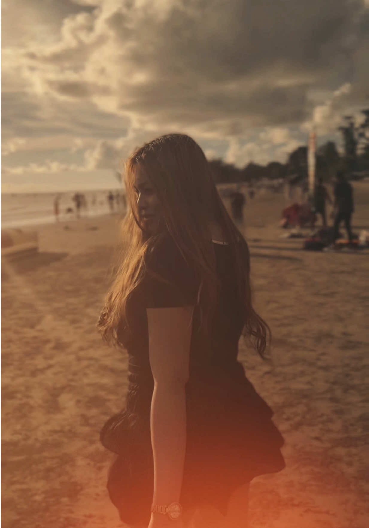 @𝐒𝐡𝐚𝐚𝐞𝐬𝐭𝐡𝐞𝐭𝐢𝐜 🦋