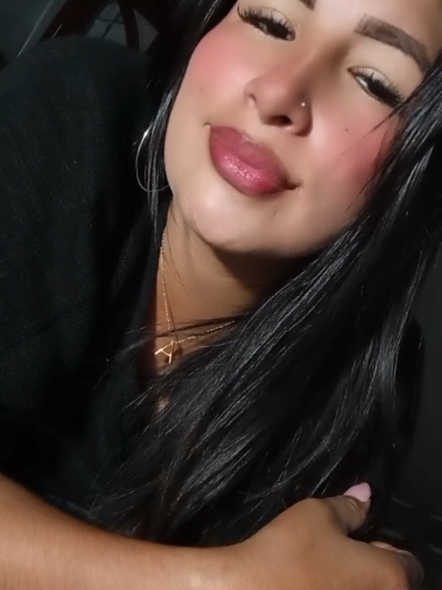 @tu loquita 😏