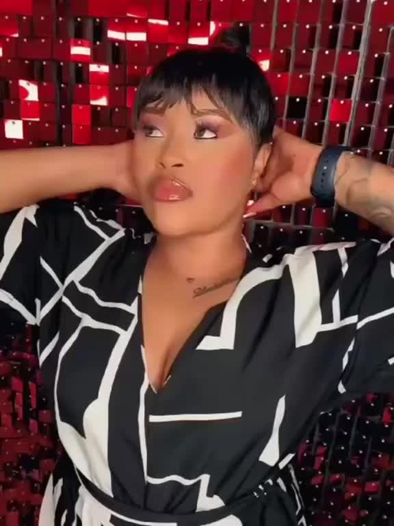 @sleeskin