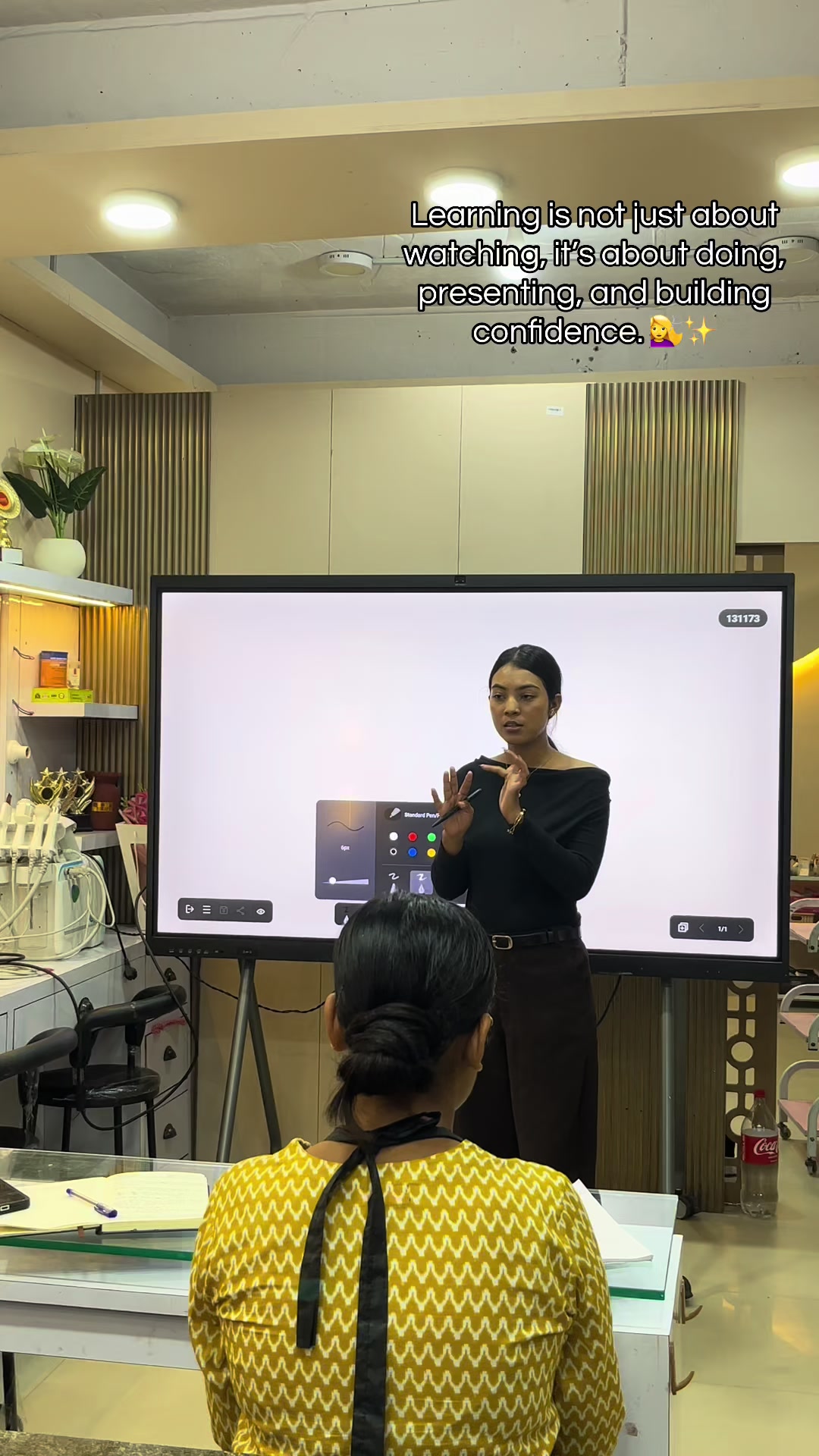@Aakarshan beauty salon&academy